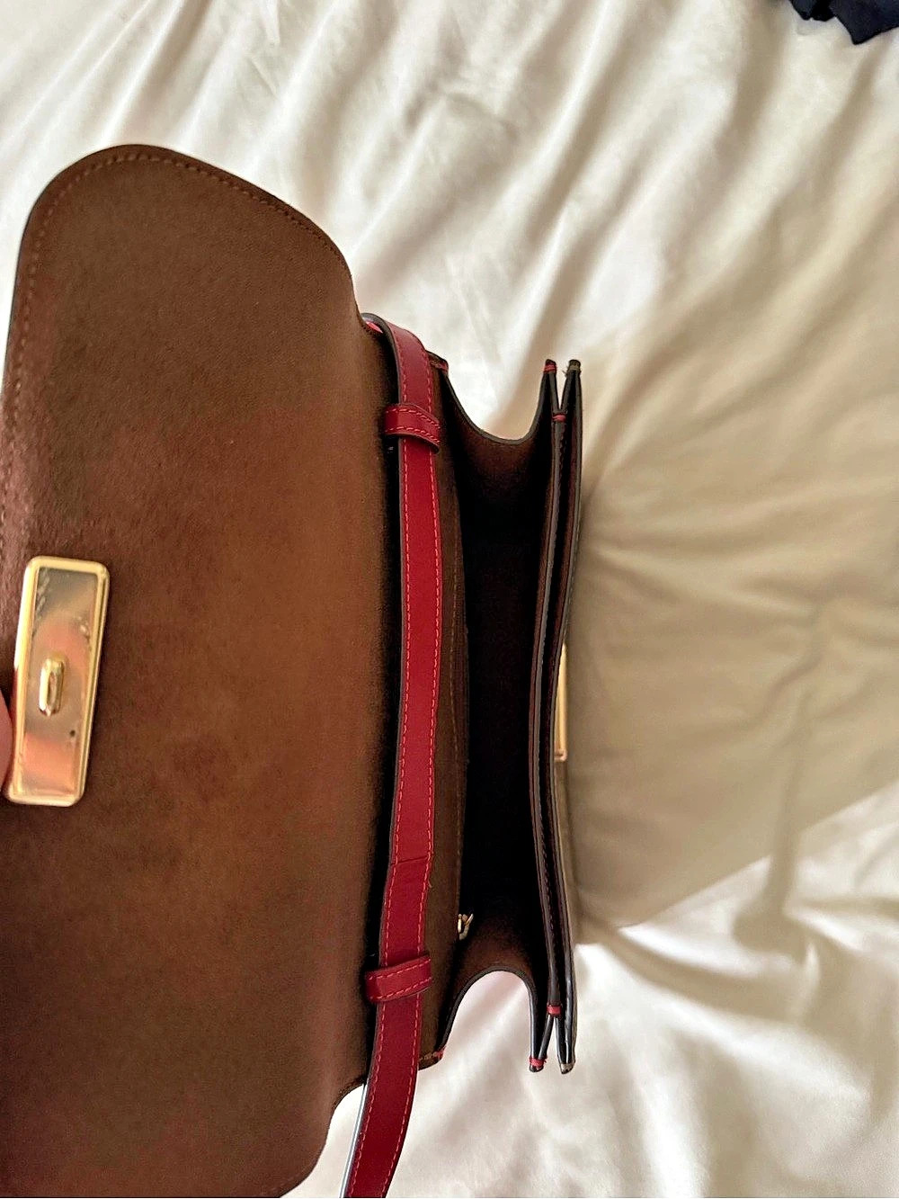 Coach Kip Turnlock Crossbody In Signature Canvas Brown & Red - Picture 3 of 3
